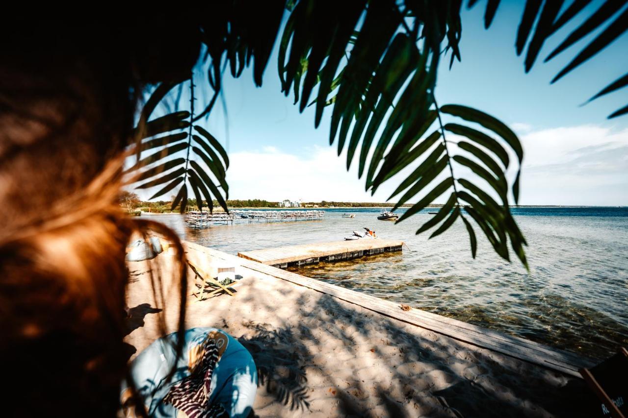 Camping Molo Surf Spot ヤスタルニャ エクステリア 写真